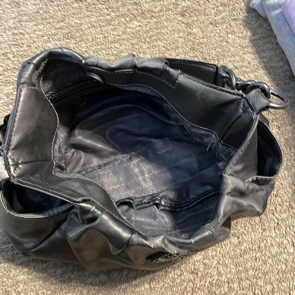 Vera Wang Silver Purse - Picture 3 of 5